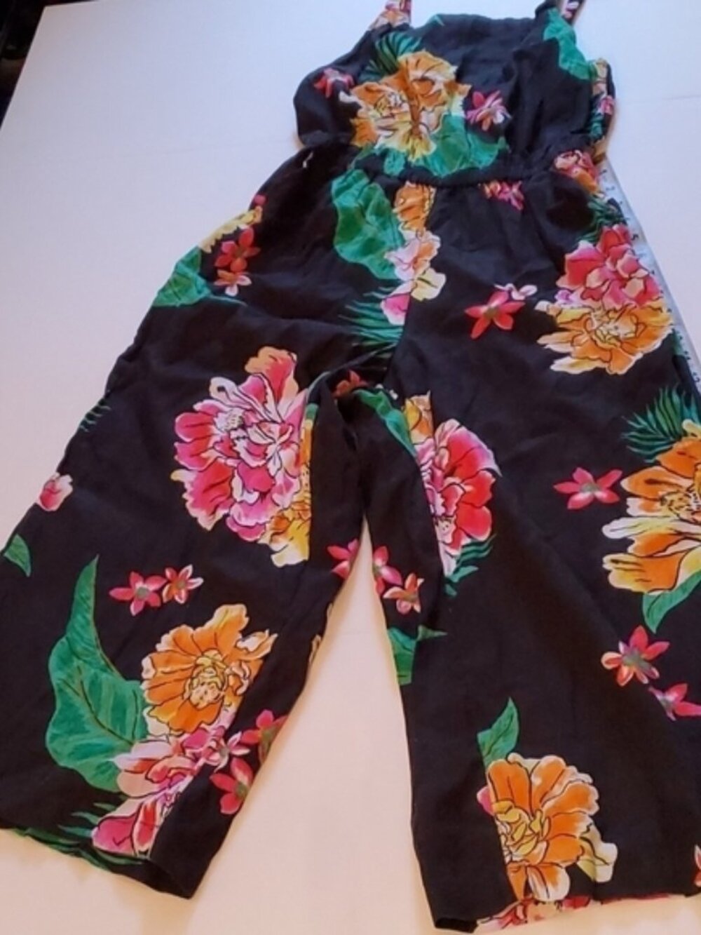 Old Navy Jumpsuit Womens Size XS Linen Blend FLoral Black Floral Summer